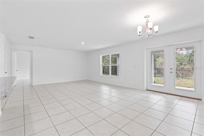 Building Photo - 1557 Venice Ln