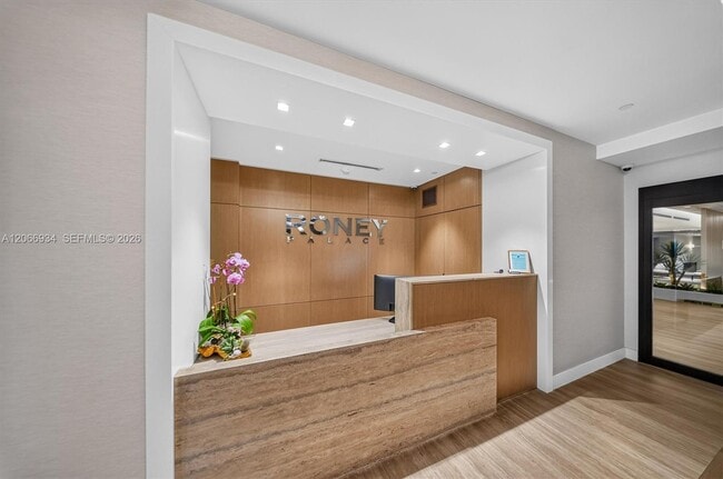 Building Photo - 2301 Collins Ave