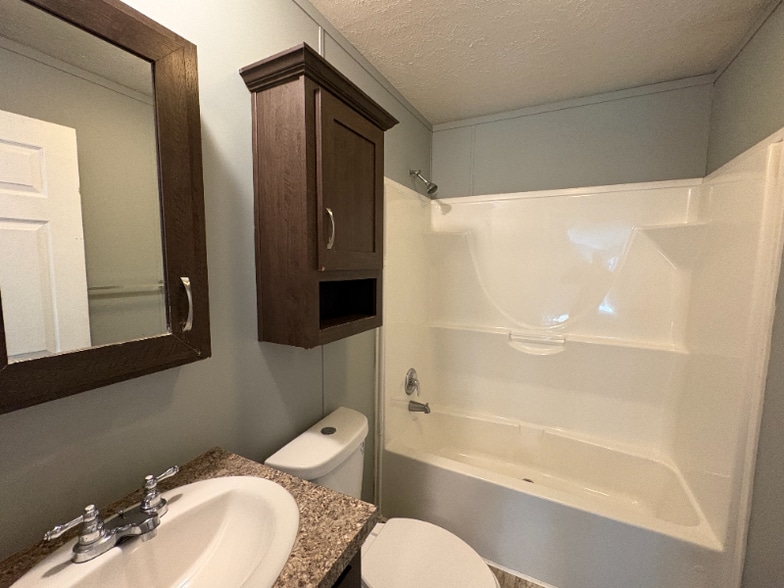 Building Photo - 140 Humphrey Dr