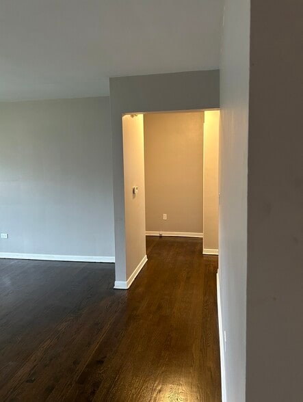 Building Photo - 1039 David Dr