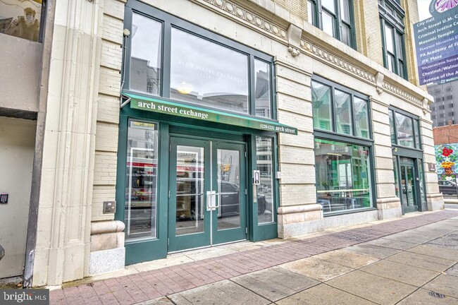Building Photo - 1228-32 Arch St