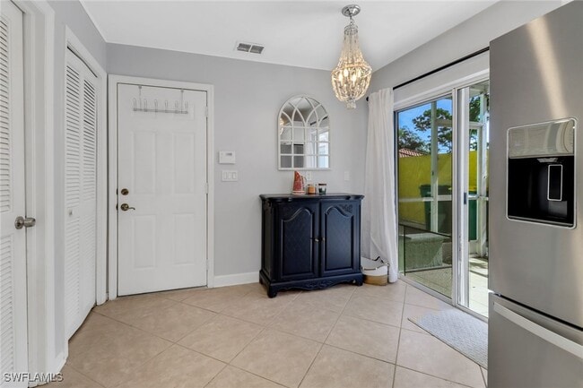 Building Photo - 1145 Jardin Dr