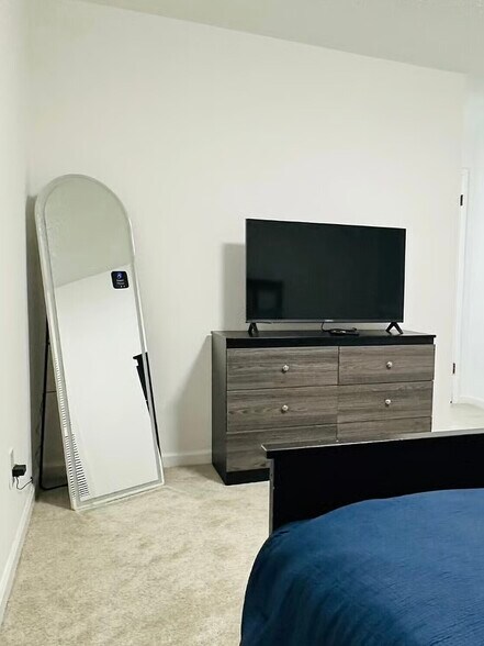 Building Photo - 1314 N Lea Ct SE