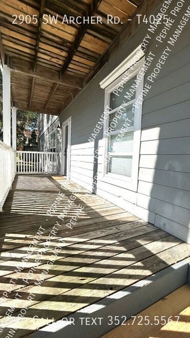 Building Photo - 2905 SW Archer Rd