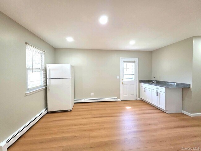 Building Photo - 308 Browns Rd