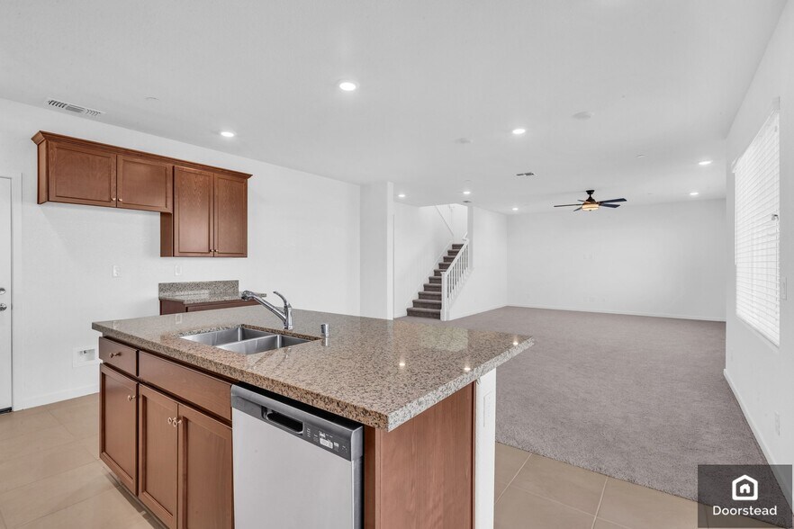 Building Photo - 6001 Firelight Dr