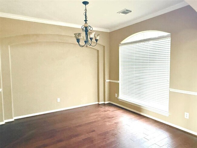 Building Photo - 25126 Knob Pines Ct