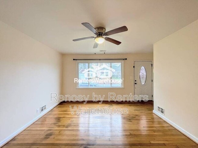 Building Photo - 528 Plantation Dr