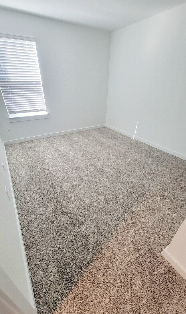 Building Photo - 12236 City Rose Ct