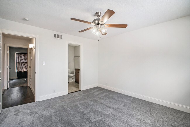 Building Photo - 11002 Hammerly Blvd