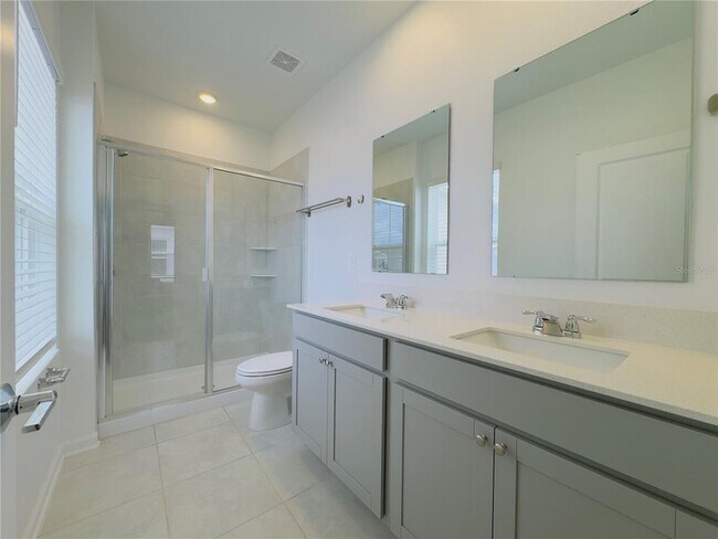 Building Photo - 6104 Park Promenade Way