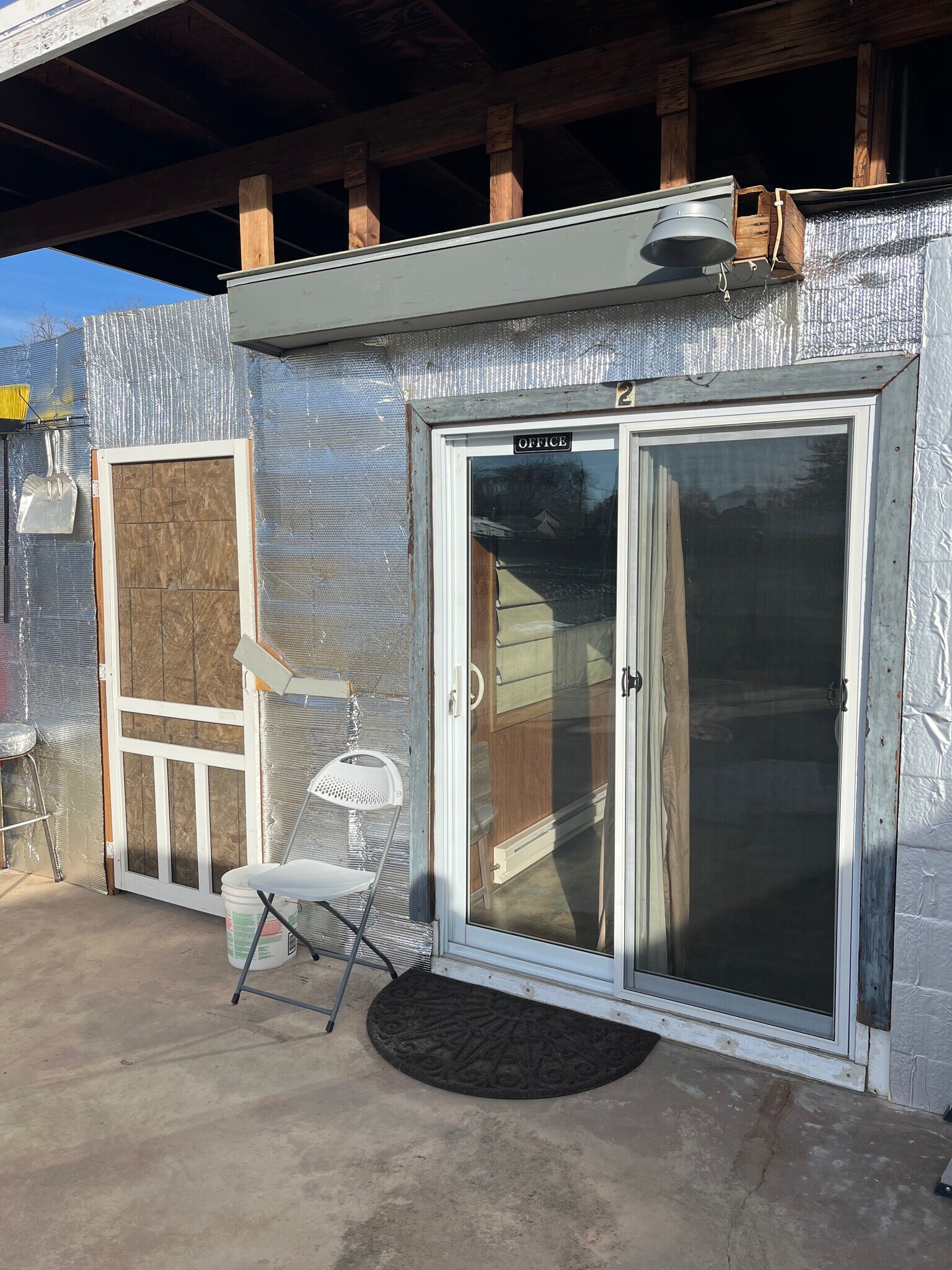 Building Photo - 1223 Parkhill Dr