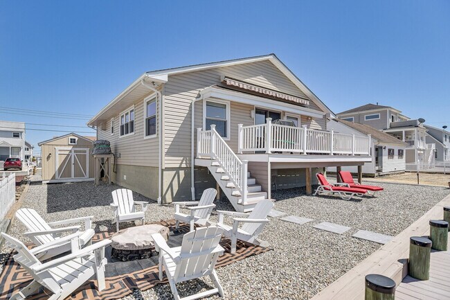 Building Photo - 1404 Hilo Bay Dr