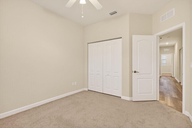 Building Photo - 8435 Blue Cove Way