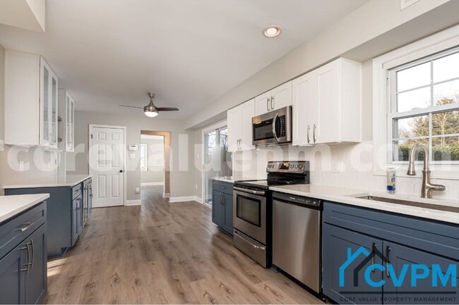 Building Photo - 2617 Belair Dr