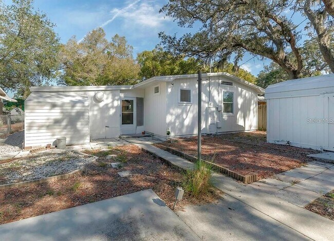 Building Photo - 1428 Illinois Ave