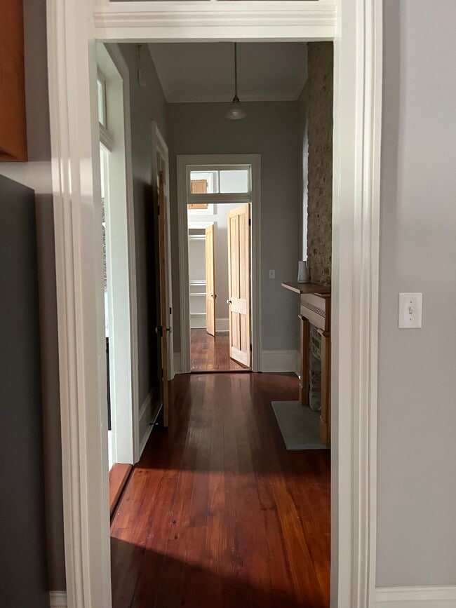 Building Photo - 218 N Alexander St