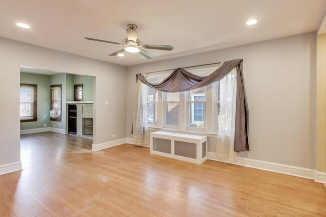 Building Photo - 1020 Harvard Terrace