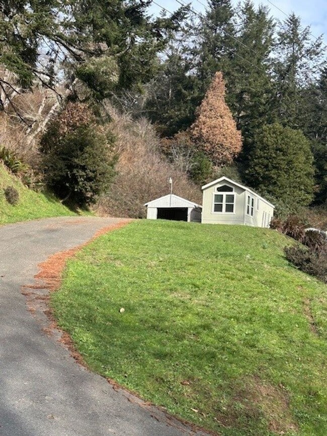 Building Photo - 16940 Ferry Creek Heights Rd