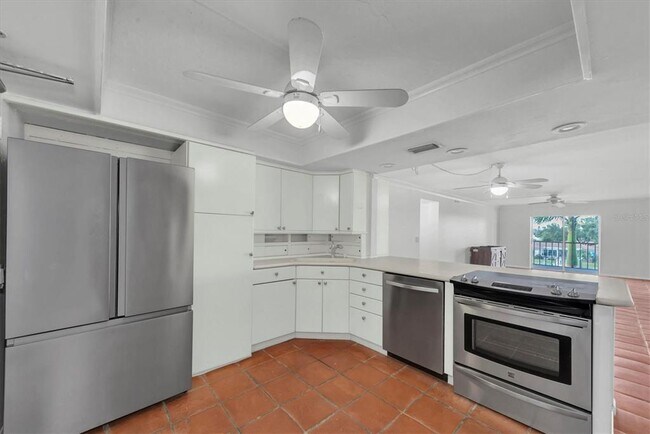 Building Photo - 4900 38th Way S