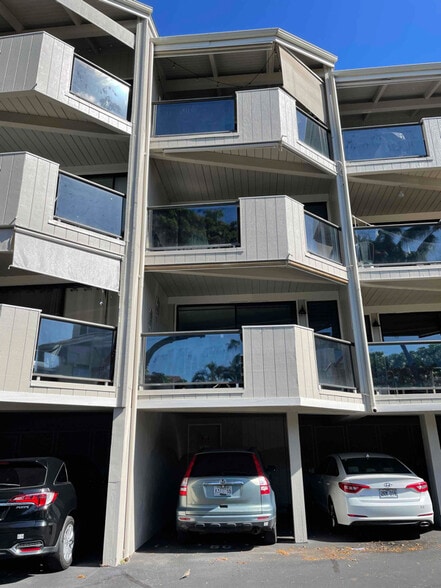 Building Photo - 75-5669-5669 Kuakini Hwy