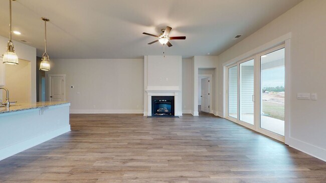 Building Photo - 3 Bedroom Home in WATERSIDE!