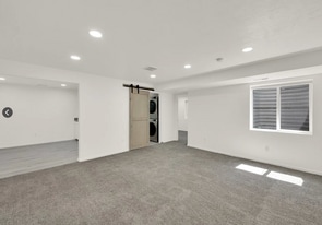 Building Photo - 11628 S Alexandria Dr