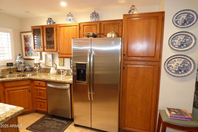 Building Photo - 10017 E Mountain View Rd