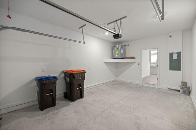 Building Photo - 3529 SE 37th Ct