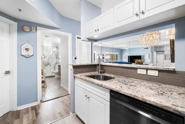 Building Photo - 2205 Tuscany Way