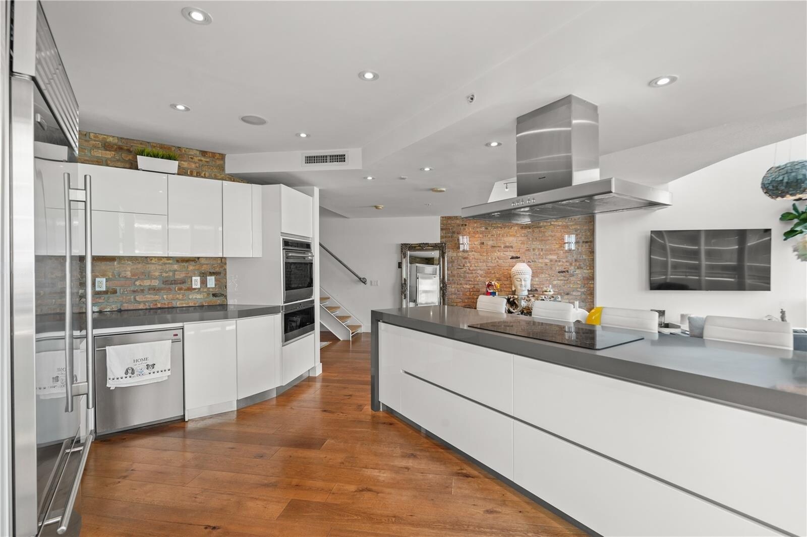 Building Photo - 60 SW 13th St