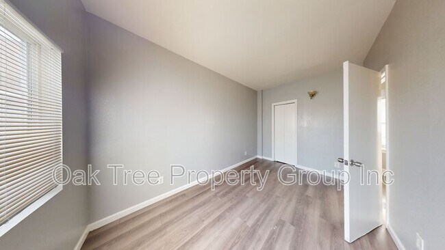 Building Photo - 4152 Brookdale Ave