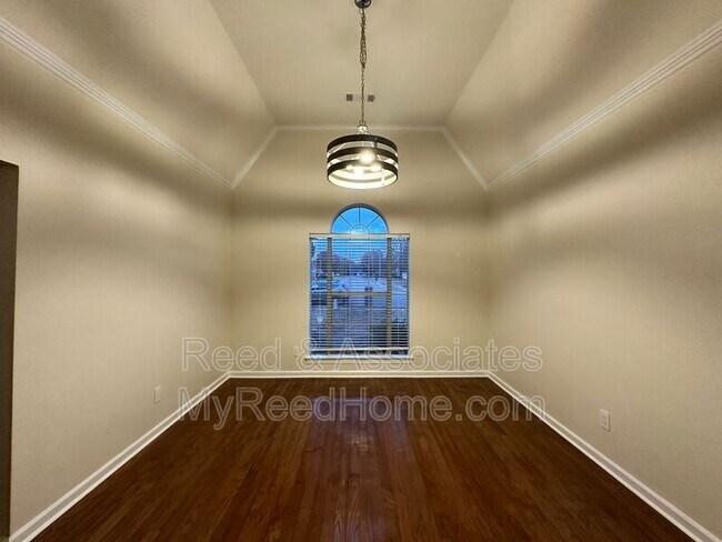 Building Photo - 7161 Lauren Ln