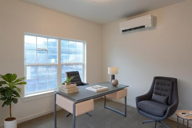 Building Photo - 7979 W 2nd St