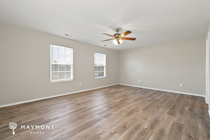 Building Photo - 5233 Valcourt Rd