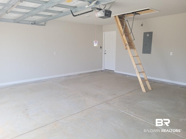 Building Photo - 23351 Shadowridge Dr