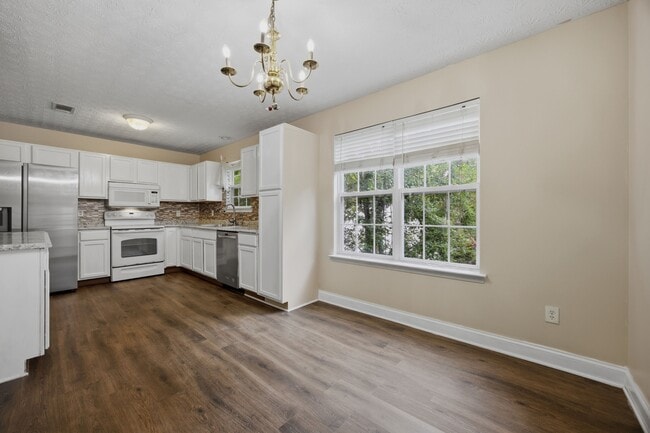 Building Photo - 5054 Lancashire Ct