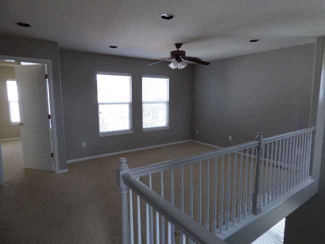 Building Photo - "Charming 3-Bed, 3-Bath Gem with 2604 Sq Ft of Comfort in Highlands Ranch!"