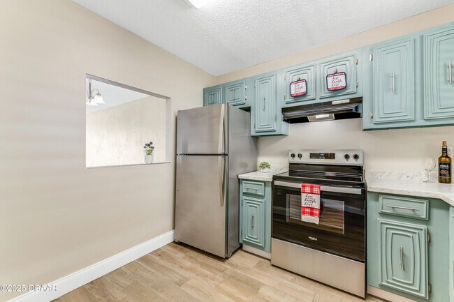 Building Photo - 2711 N Halifax Ave