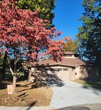 Building Photo - 166 Baltusrol Rd