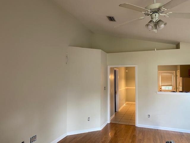 Building Photo - 2681 Fairmount Ln