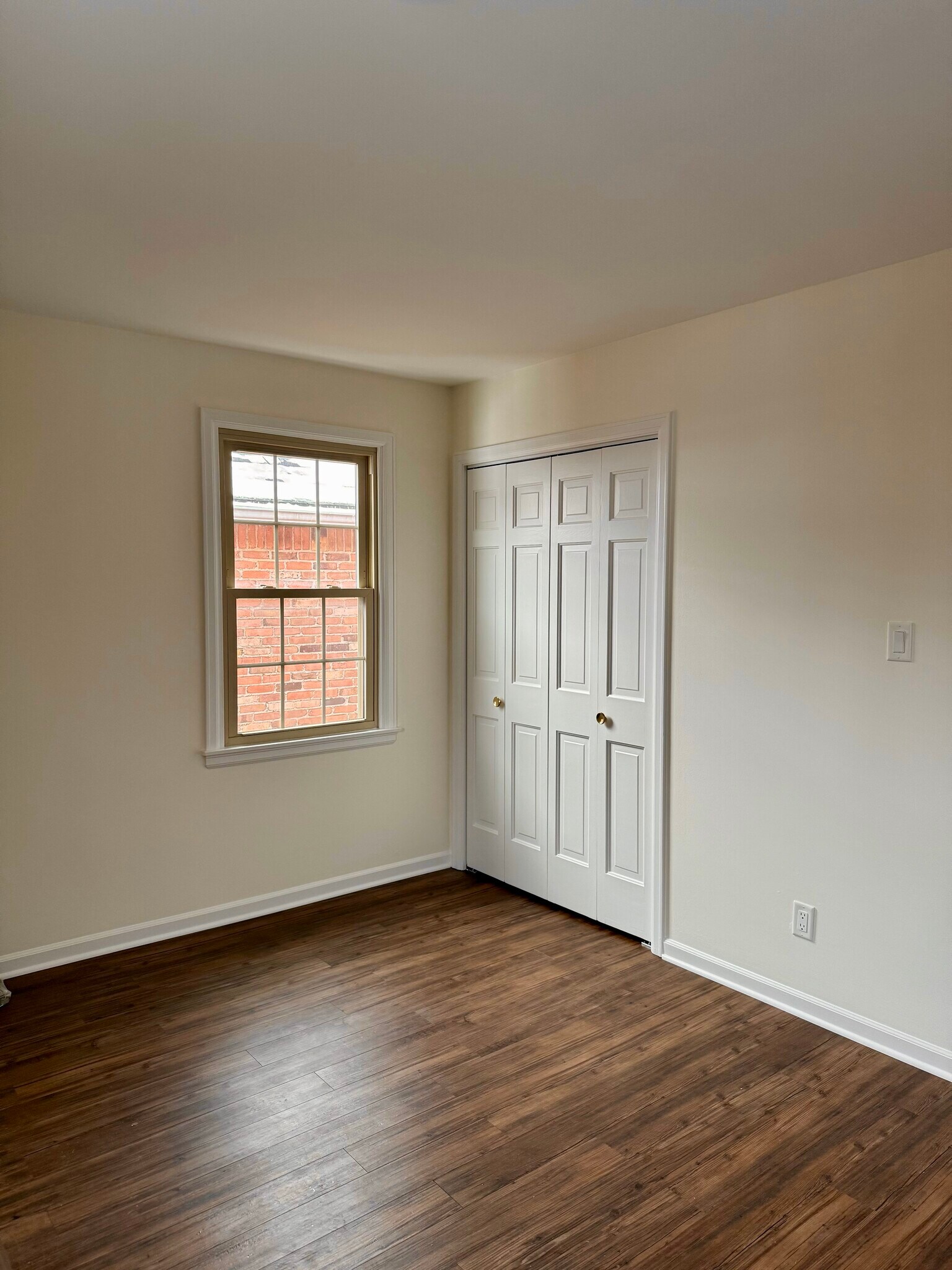 Building Photo - 6 Millrace St N