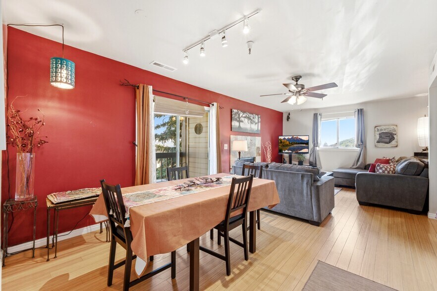 Building Photo - 1650 Upper Ironhorse Loop