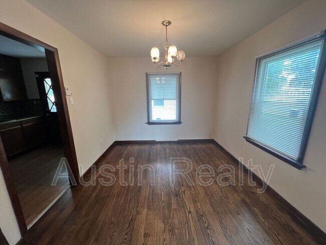 Building Photo - 3605 St Gregory Ln