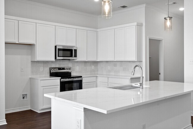 Building Photo - 7308 Caladium Dr