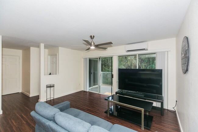 Building Photo - 95-270 Waikalani Dr. #I204