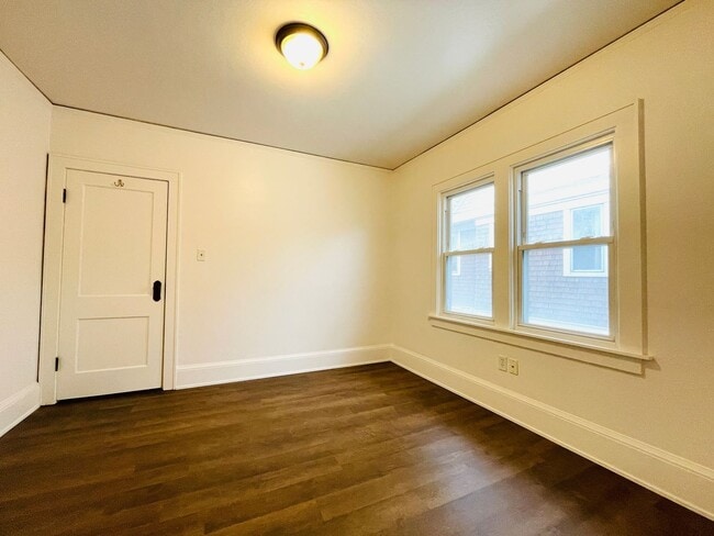 Building Photo - 2357 N 59th St