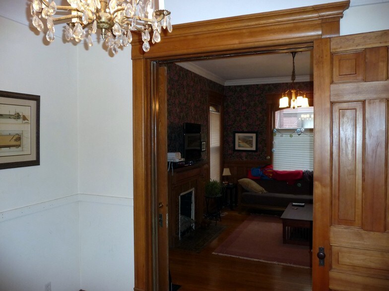 Dining room view - 617 W South St