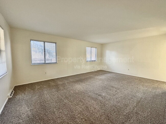 Building Photo - 5728 S Kenton St