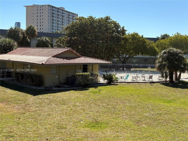 Building Photo - 270 Layne Blvd